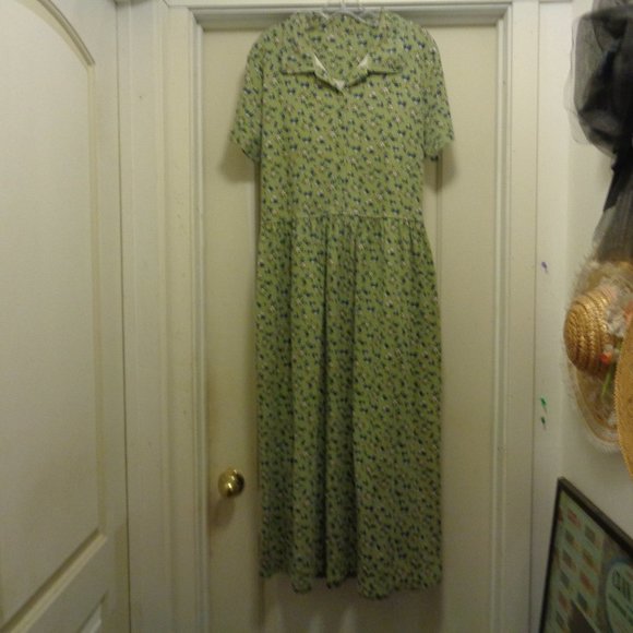 VINTAGE BOHO GREEN W FLOWERS MAXI DRESS 12 - Picture 1 of 7